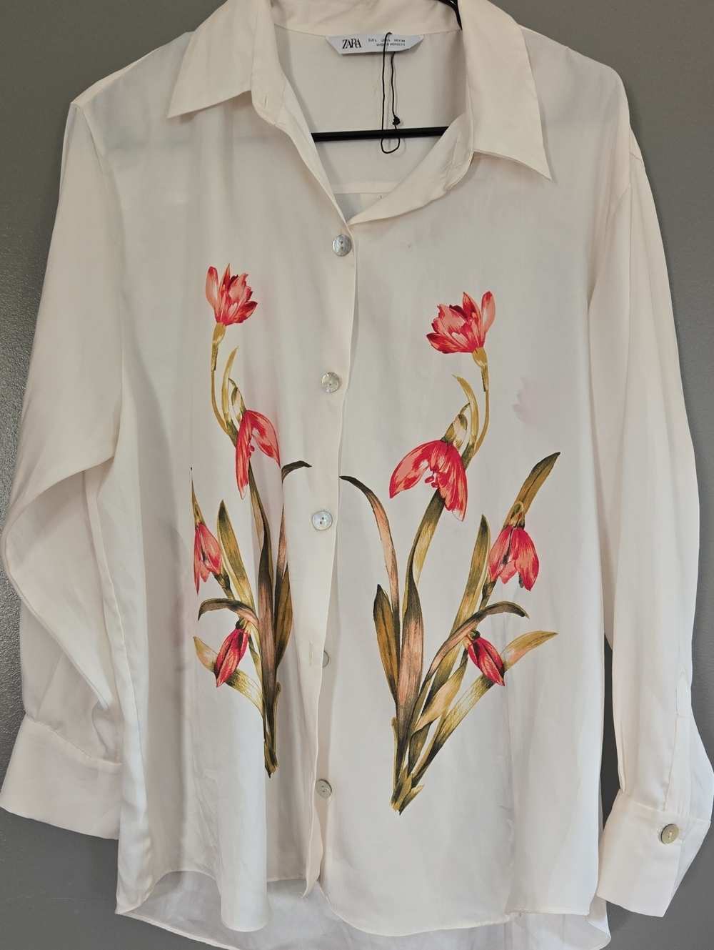 Zara Cream Button-Down Shirt with Pink Floral Tulips